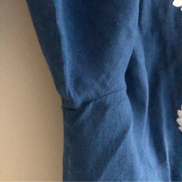 Lilly Pulitzer Amelia cobalt blue/royal blue & white 3/4 sleeve linen v neck top - Picture 7 of 9